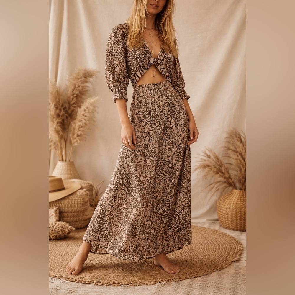 FREE PEOPLE String Of Hearts
Printed Maxi Dress size XS
